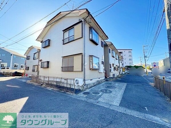 ドミール羽沢Aの物件外観写真